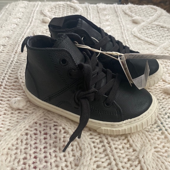 Zara Other - Zara toddler boy leather high top sneakers/ Size 7